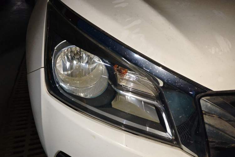 Used Venucia T70 2016 1.6L Manual Ruixing Edition Right Front Headlight