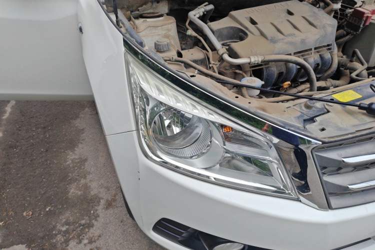 Used Venucia T70 2016 1.6L Manual Ruixing Edition Right Front Headlight