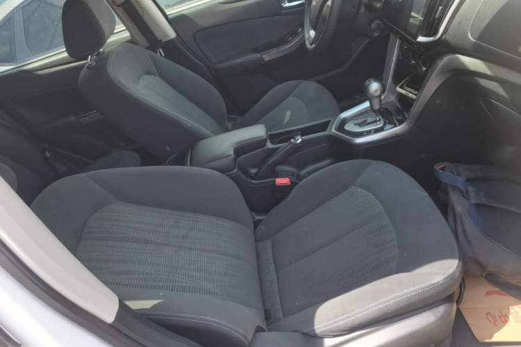 Used Venucia T70 2016 2.0L CVT Smart Choice Edition Right Front Seat