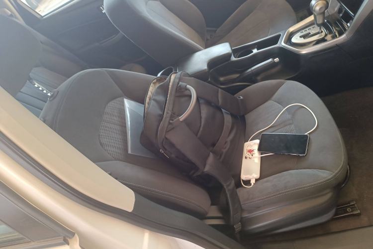 Used Venucia T70 2016 2.0L CVT Smart Edition Right Front Seat