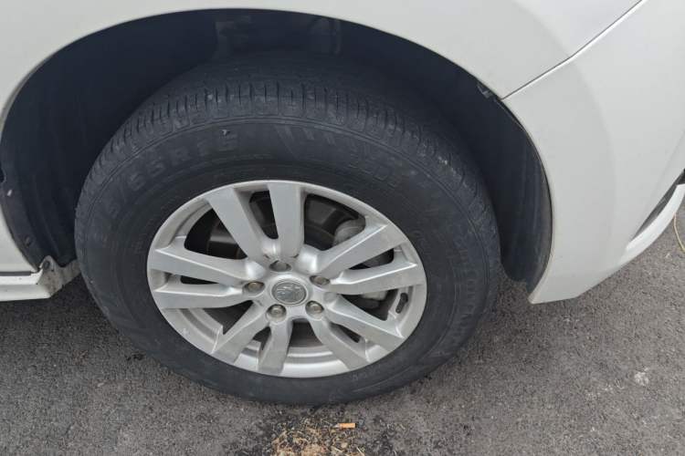 Used Venucia T70 2016 1.6L Manual Ruixing Edition Right Front Wheel Hub