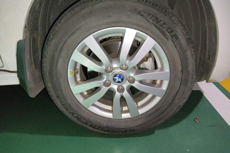 Used Venucia T70 2016 2.0L Manual RuiQu Version Right Front Wheel Hub