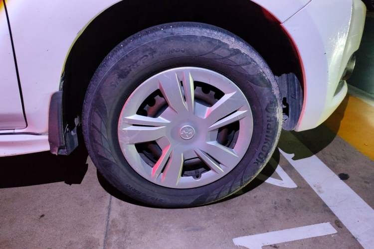 Used Venucia T70 2016 1.6L Manual Ruixing Edition Right Front Wheel Hub