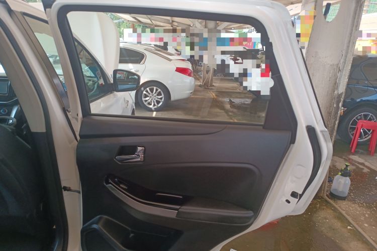 Used Venucia T70 2016 2.0L CVT Smart Edition Right Rear Door Interior