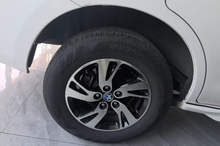 Used Venucia T70 2016 1.6L Manual Ruixing Edition Right Rear Wheel Hub