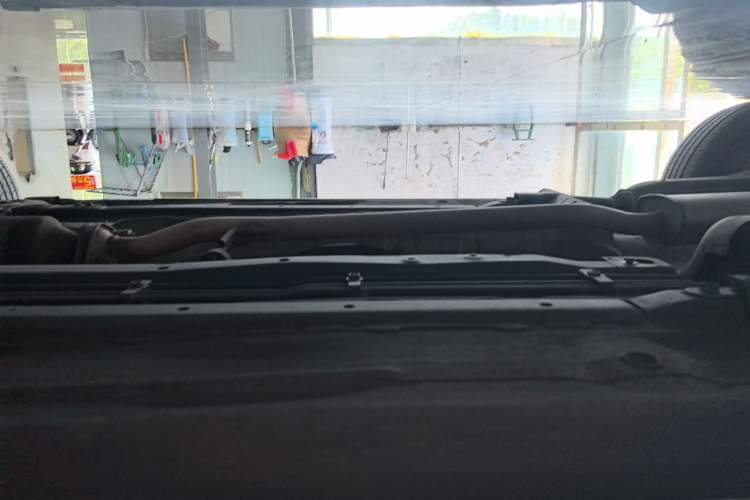 Used Venucia T70 2016 1.6L Manual Ruixing Edition Right Side Sill