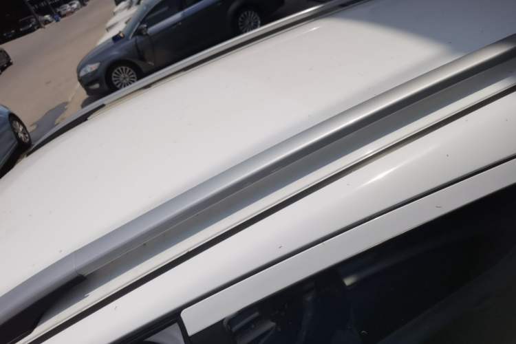 Used Venucia T70 2016 2.0L CVT Smart Choice Edition Roof