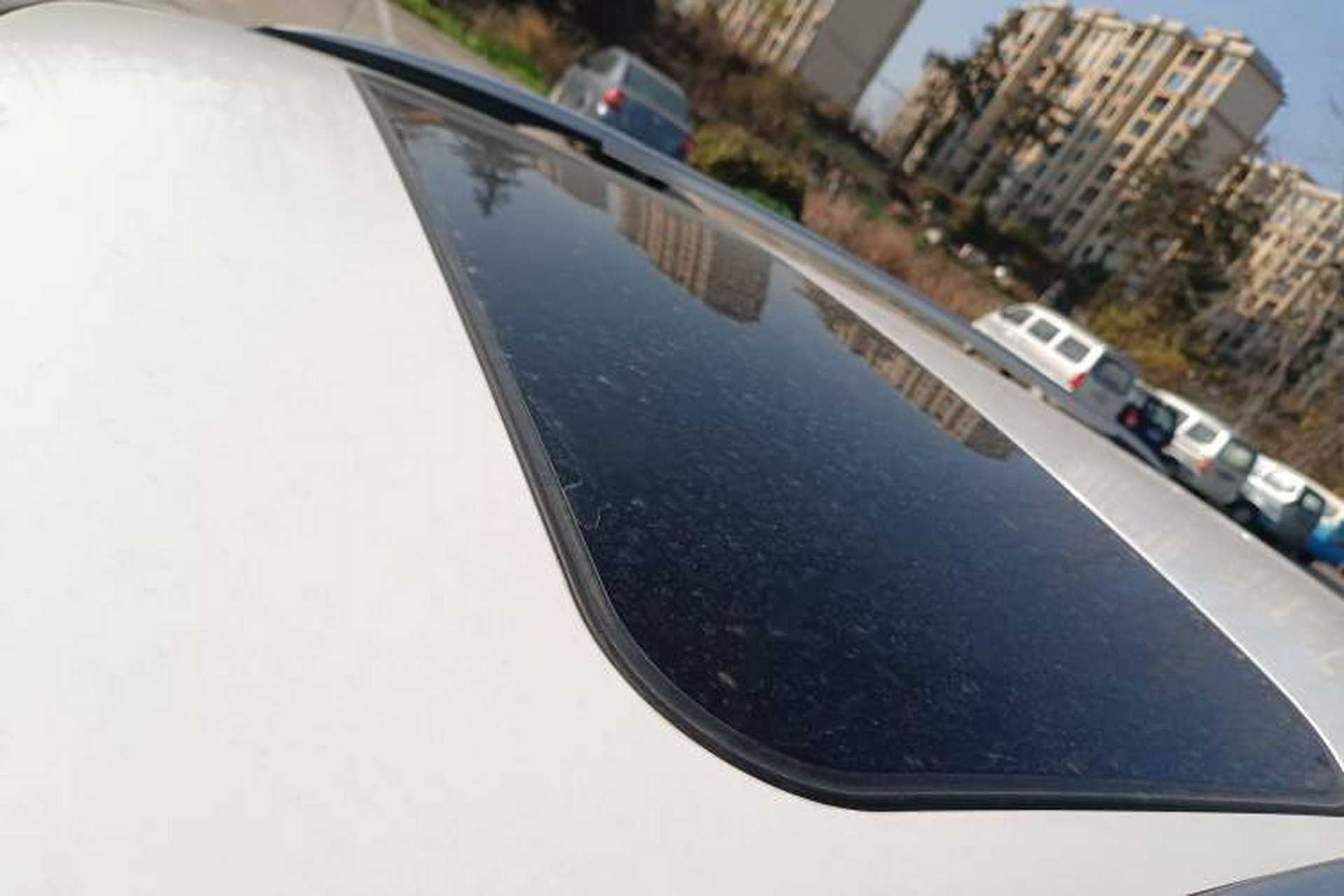 Used Venucia T70 2016 2.0L CVT Smart Edition Roof