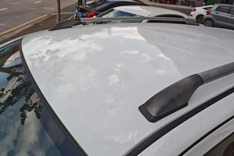 Used Venucia T70 2016 1.6L Manual Ruixing Edition Roof