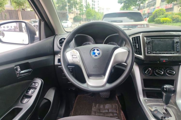 Used Venucia T70 2016 2.0L CVT Smart Choice Edition Steering Wheel