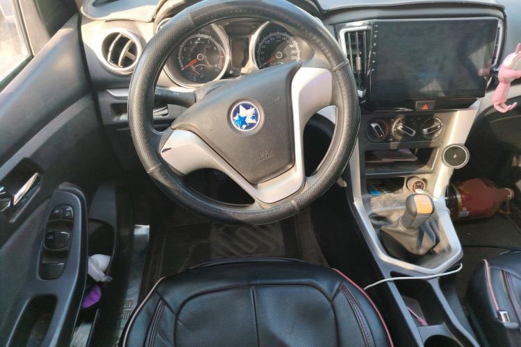 Used Venucia T70 2016 1.6L Manual Ruixing Edition Steering Wheel