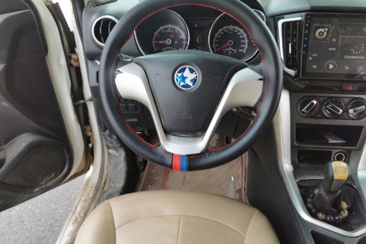Used Venucia T70 2016 1.6L Manual Ruixing Edition Steering Wheel