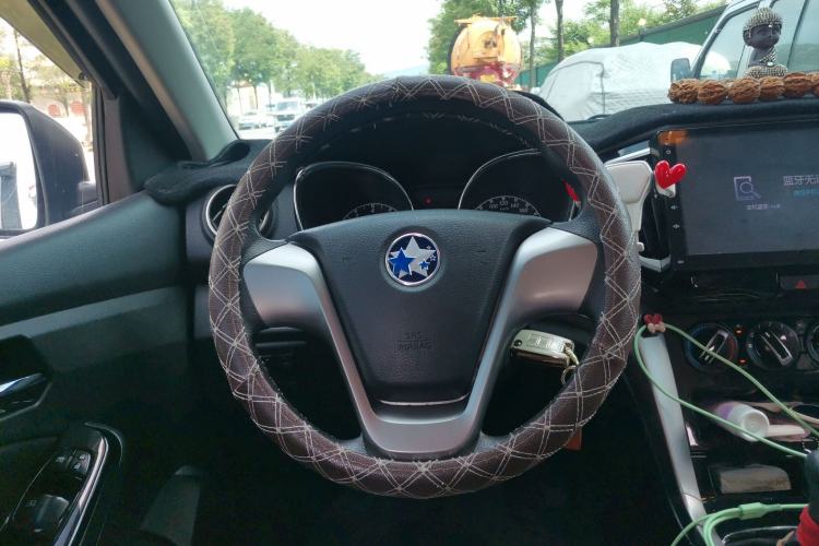 Used Venucia T70 2016 1.6L Manual Ruixing Edition Steering Wheel