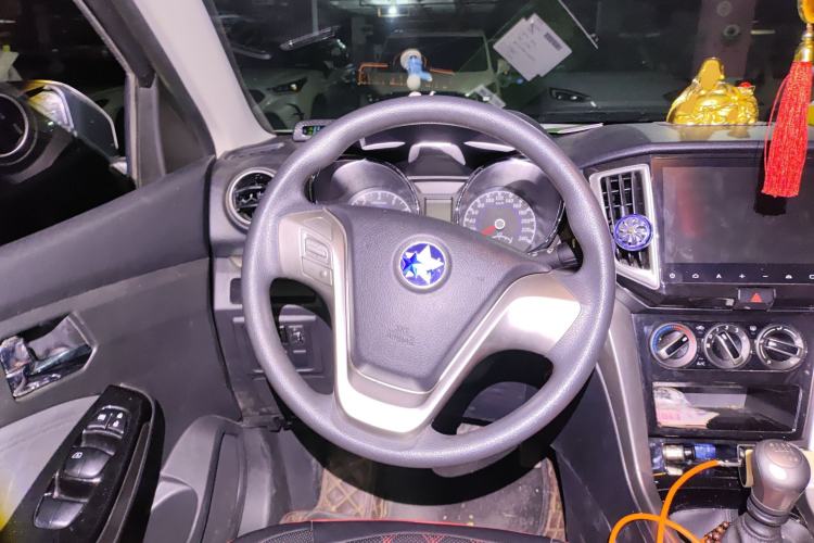 Used Venucia T70 2016 2.0L Manual RuiQu Version Steering Wheel