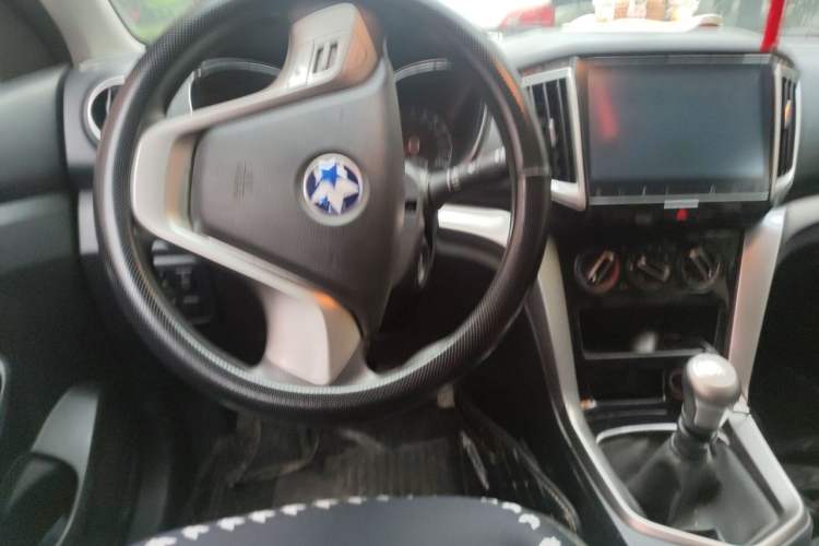 Used Venucia T70 2016 2.0L Manual RuiQu Version Steering Wheel