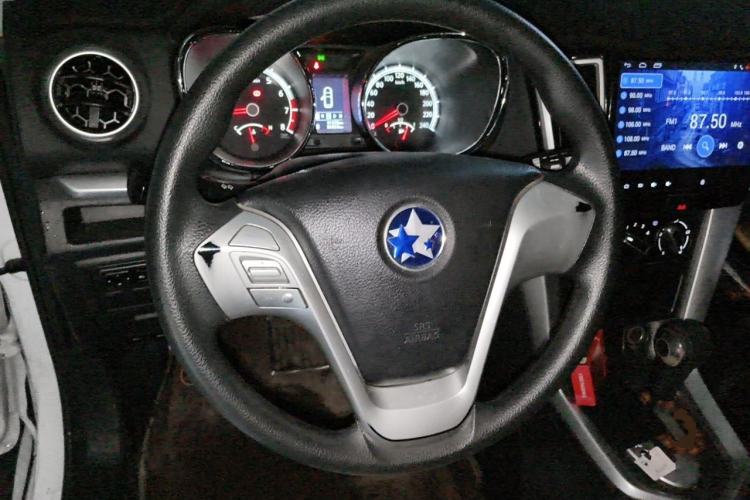 Used Venucia T70 2016 2.0L CVT Smart Choice Edition Steering Wheel