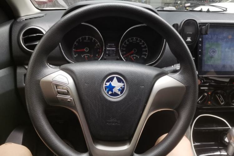 Used Venucia T70 2016 2.0L CVT Smart Choice Edition Steering Wheel