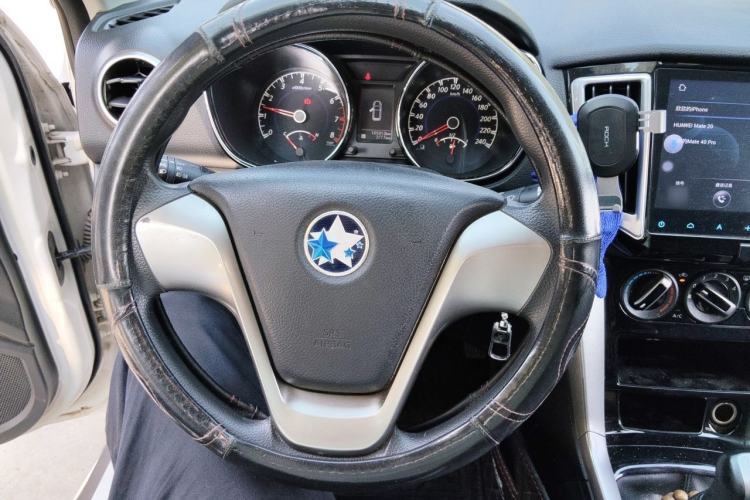 Used Venucia T70 2016 1.6L Manual Ruixing Edition Steering Wheel