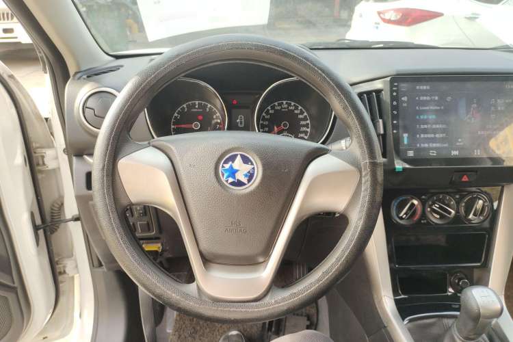 Used Venucia T70 2016 1.6L Manual Ruixing Edition Steering Wheel