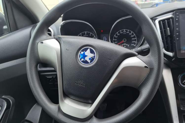 Used Venucia T70 2016 1.6L Manual Ruixing Edition Steering Wheel