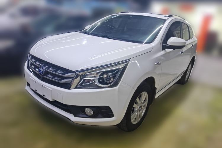 Used Venucia T70 2016 2.0L CVT Smart Edition Guazi used car, China used car export, Used car for sale, Used cars, Cheapest cars for sale