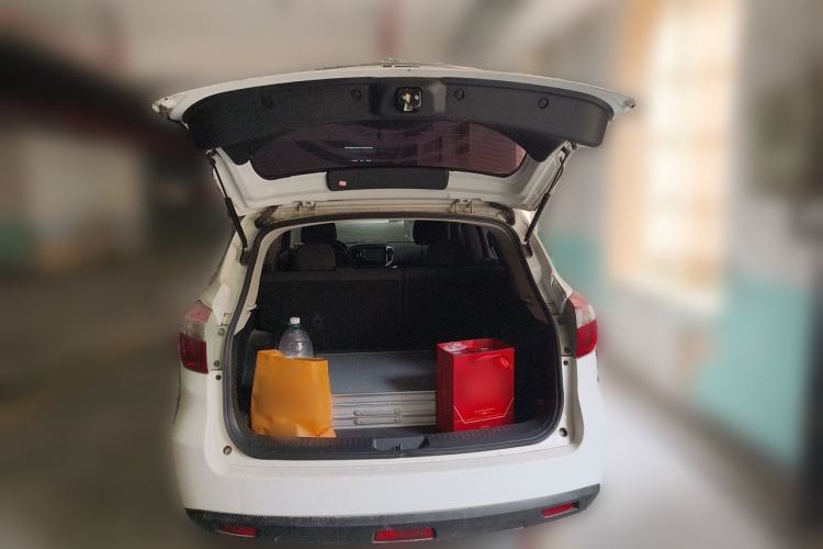 Used Venucia T70 2016 2.0L CVT Smart Edition Trunk