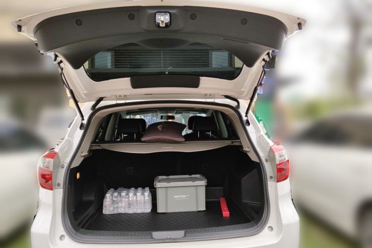 Used Venucia T70 2016 2.0L Manual RuiXiang Edition Trunk