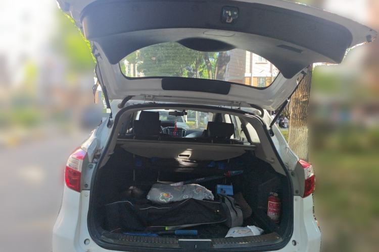 Used Venucia T70 2016 2.0L CVT Smart Choice Edition Trunk
