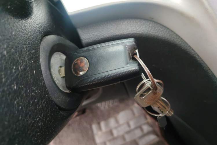 Used Venucia T70 2016 2.0L CVT Smart Choice Edition Vehicle Key