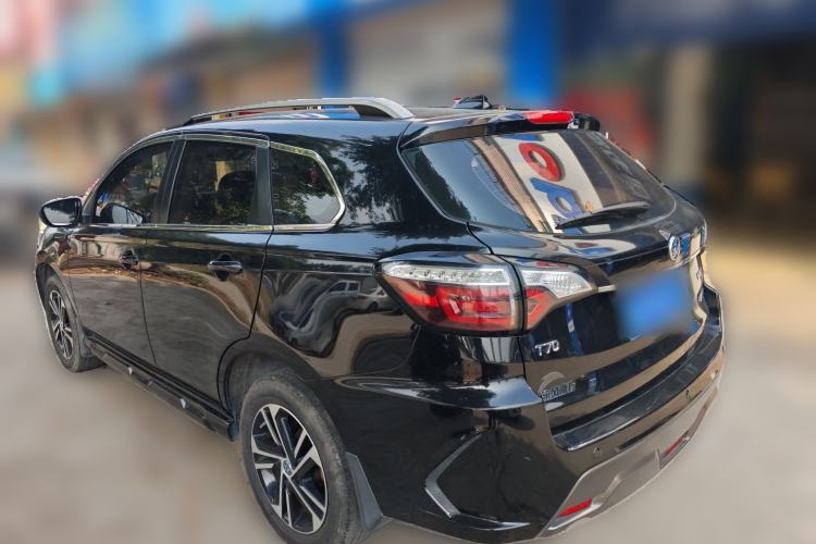 Used Venucia T70 2018 2.0L CVT Smart Enjoyment Version Rear Left 45 Deg