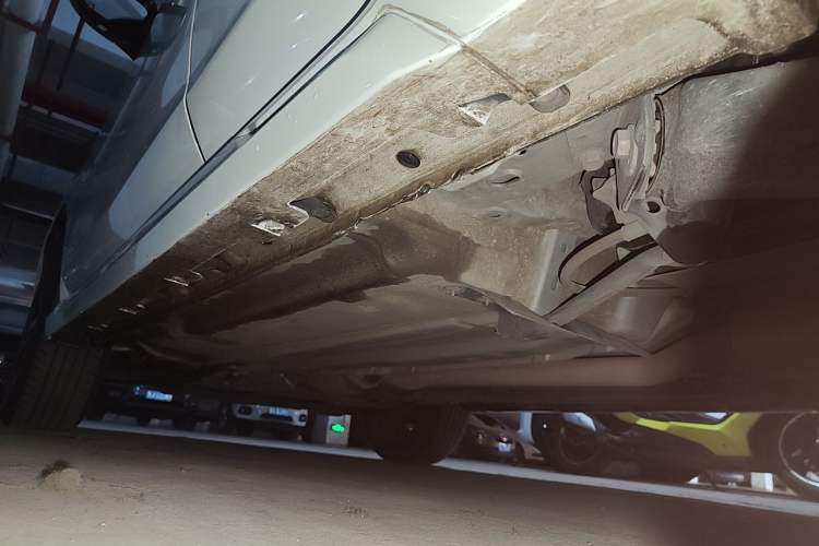 Used Venucia T70 2018 2.0L CVT Smart Enjoyment Version Chassis Rear Left