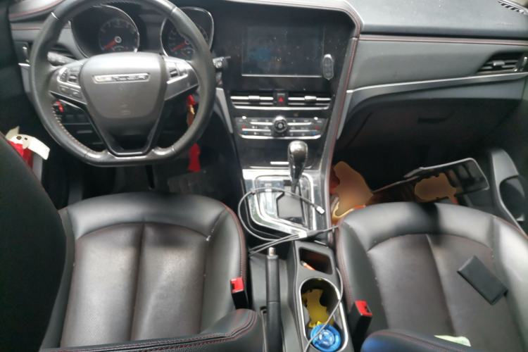 Used Venucia T70 2018 2.0L CVT Smart Enjoyment Version Center Console