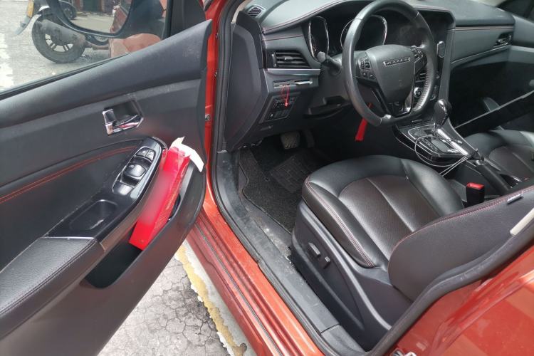 Used Venucia T70 2018 2.0L CVT Smart Enjoyment Version Driver Seat