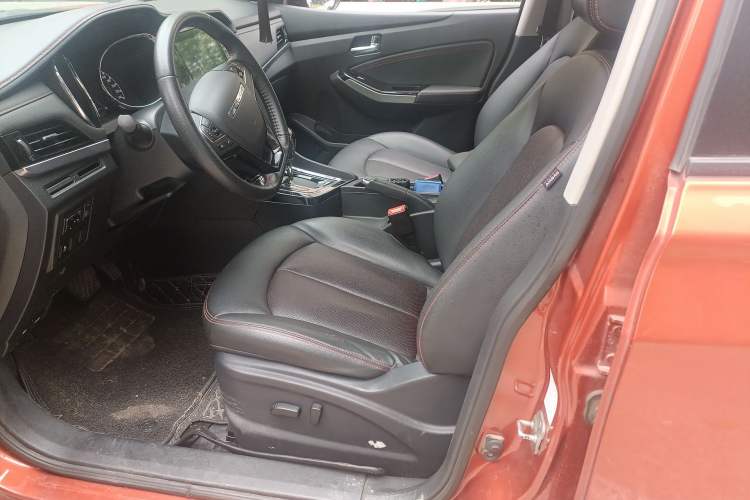 Used Venucia T70 2018 2.0L CVT Smart Enjoyment Version Driver Seat