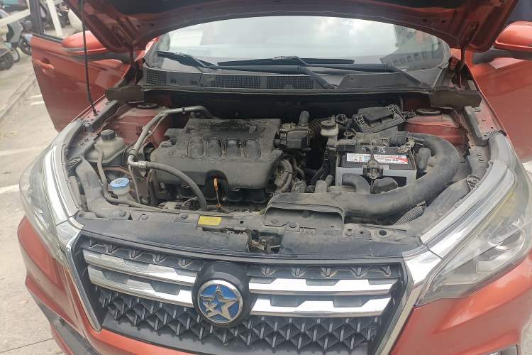 Used Venucia T70 2018 2.0L CVT Smart Enjoyment Version Engine Bay