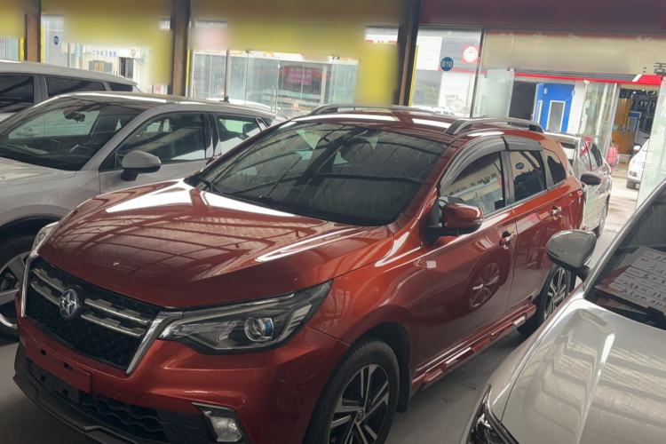 Used Venucia T70 2018 2.0L CVT Smart Edition Exterior 5