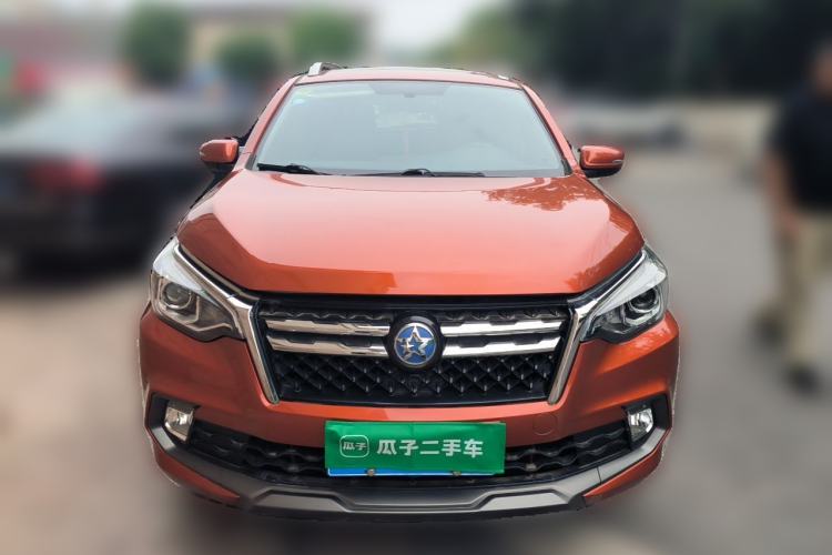 Used Venucia T70 2018 2.0L CVT Smart Enjoyment Version Front