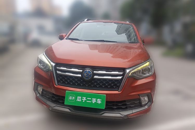 Used Venucia T70 2018 2.0L CVT Smart Enjoyment Version Front