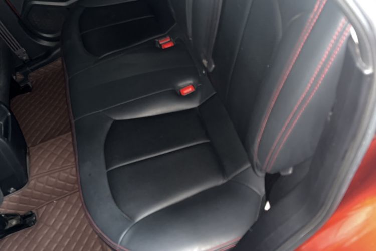 Used Venucia T70 2018 2.0L CVT Smart Edition Interior 1