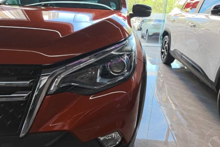 Used Venucia T70 2018 1.4T Manual RuiXiang Sport Edition Left Front Headlight