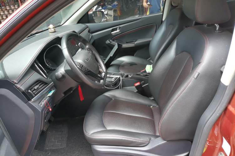 Used Venucia T70 2018 2.0L CVT Smart Enjoyment Version Left Front Seat