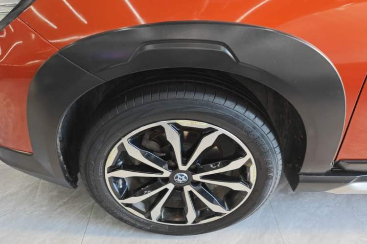 Used Venucia T70 2018 1.4T Manual RuiXiang Sport Edition Left Front Wheel Hub