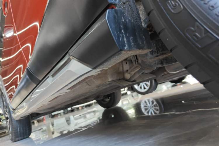 Used Venucia T70 2018 1.4T Manual RuiXiang Sport Edition Left Side Sill