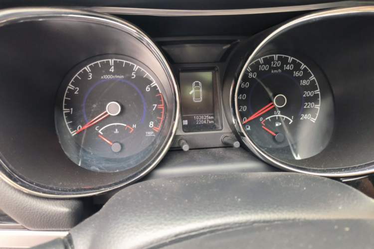 Used Venucia T70 2018 2.0L CVT Smart Enjoyment Version Odometer Close Up