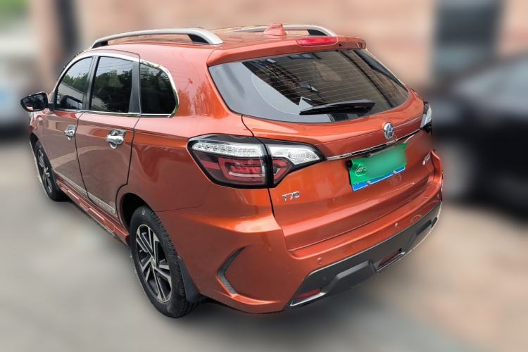 Used Venucia T70 2018 2.0L CVT Smart Enjoyment Version Rear Left 45 Deg