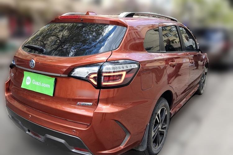 Used Venucia T70 2018 1.4T Manual Enjoyment Edition Rear Right 45 Deg