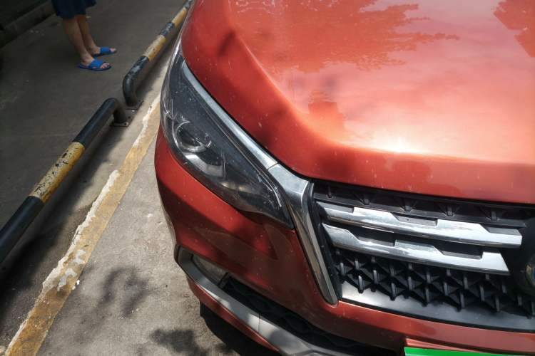 Used Venucia T70 2018 2.0L CVT Smart Enjoyment Version Right Front Headlight