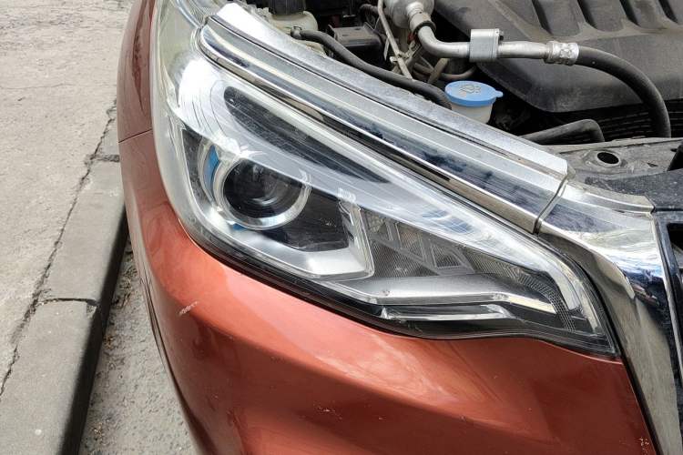 Used Venucia T70 2018 1.4T Manual Enjoyment Edition Right Front Headlight
