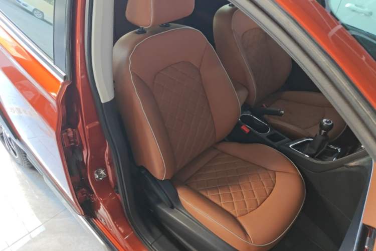 Used Venucia T70 2018 1.4T Manual RuiXiang Sport Edition Right Front Seat