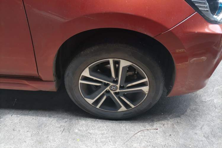 Used Venucia T70 2018 2.0L CVT Smart Enjoyment Version Right Front Wheel Hub